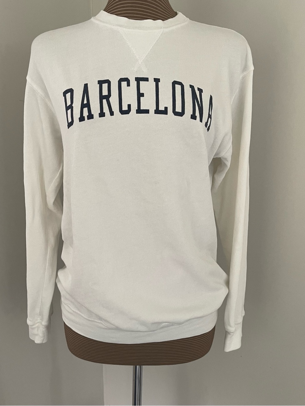 Brandy Melville White Crewneck Sweatshirt Barcelona